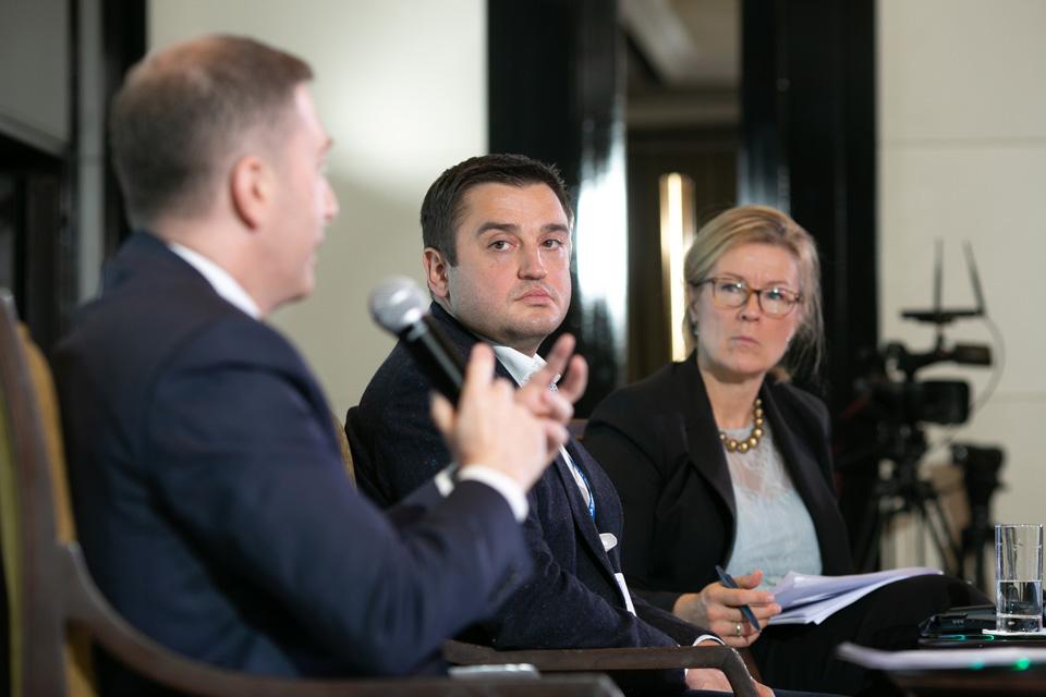 11.-How-Can-Eurasia-Reap-the-Data-Dividends-Opportunities-for-Data-Driven-Transformation-(4)